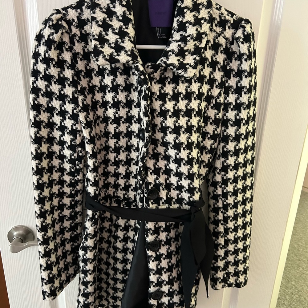 Forever 21 Black and White Houndstooth Trench Coat